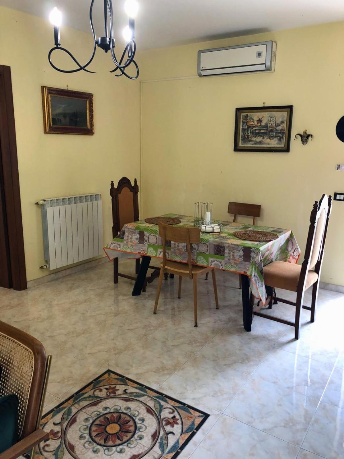 مبيت وإفطار كازيرتا Di Padre In Figlio المظهر الخارجي الصورة